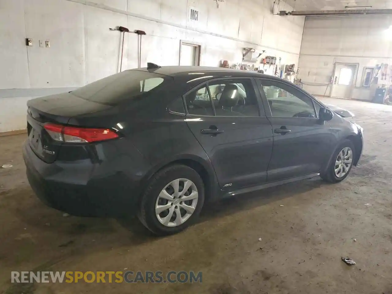 3 fotografías del automóvil dañado JTDBDMHE9R3012678 TOYOTA COROLLA 2024