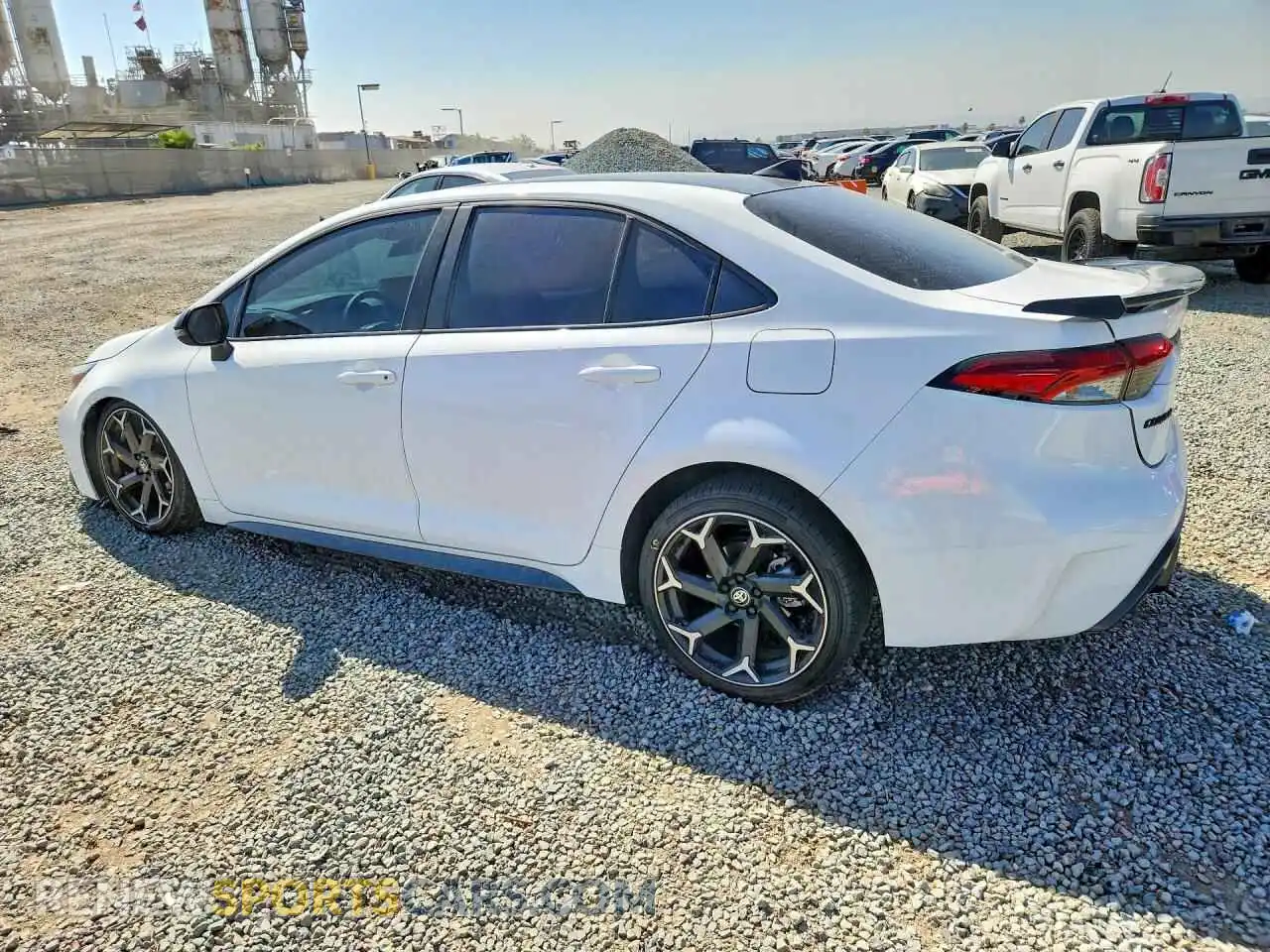 2 Photograph of a damaged car 5YFB4MCE2SP227582 TOYOTA COROLLA 2025