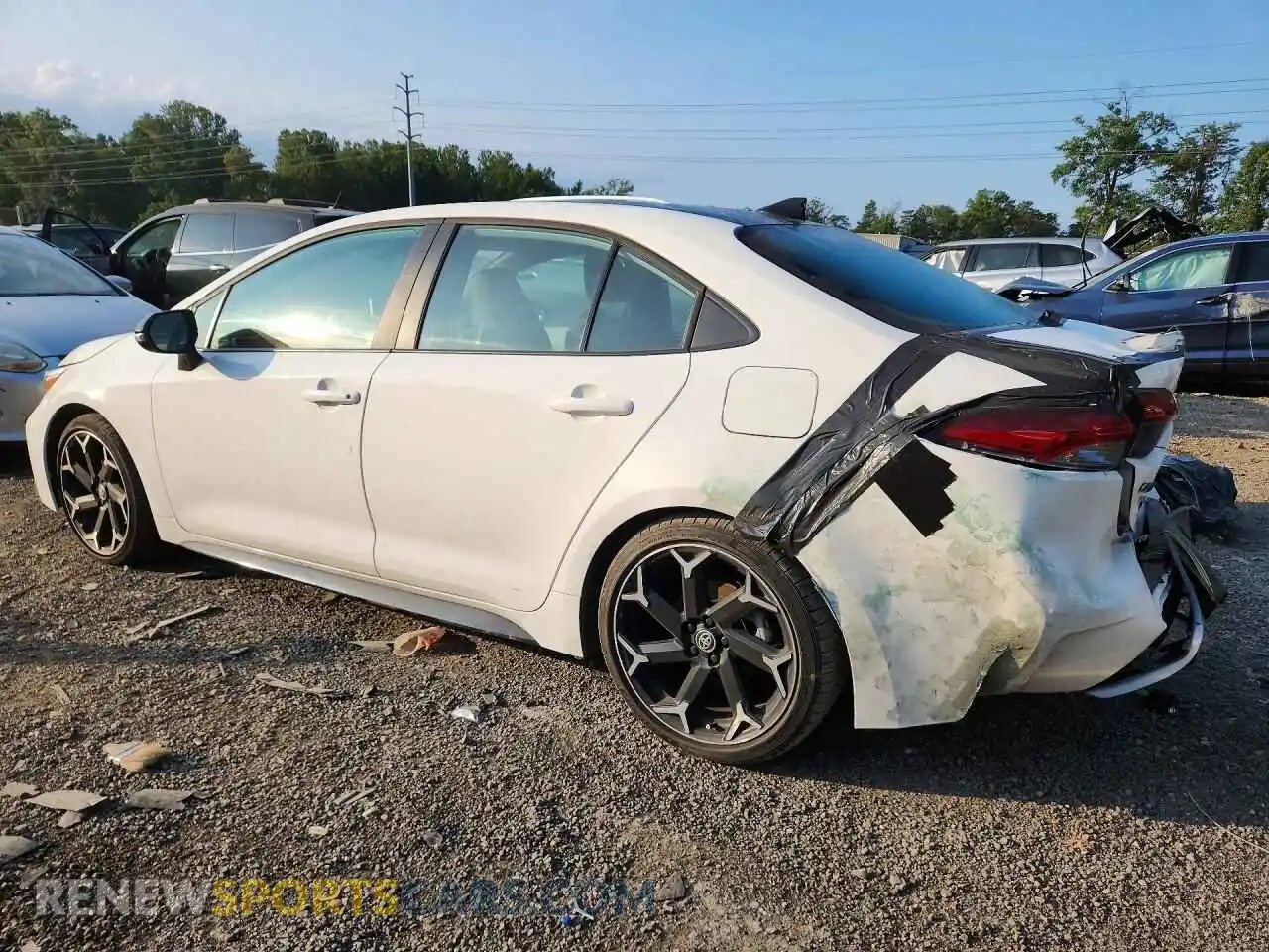 2 fotografías del automóvil dañado 5YFB4MCE9SP244105 TOYOTA COROLLA 2025