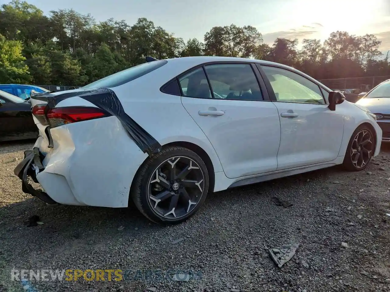 3 fotografías del automóvil dañado 5YFB4MCE9SP244105 TOYOTA COROLLA 2025