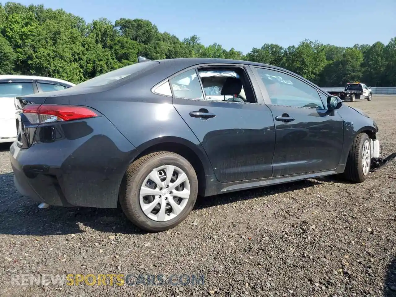 3 Photograph of a damaged car 5YFB4MDE2SP290339 TOYOTA COROLLA 2025