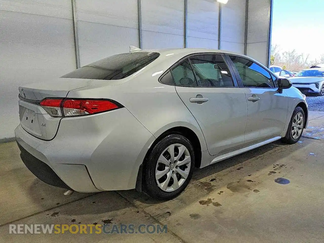 3 Photograph of a damaged car 5YFB4MDE4SP348192 TOYOTA COROLLA 2025