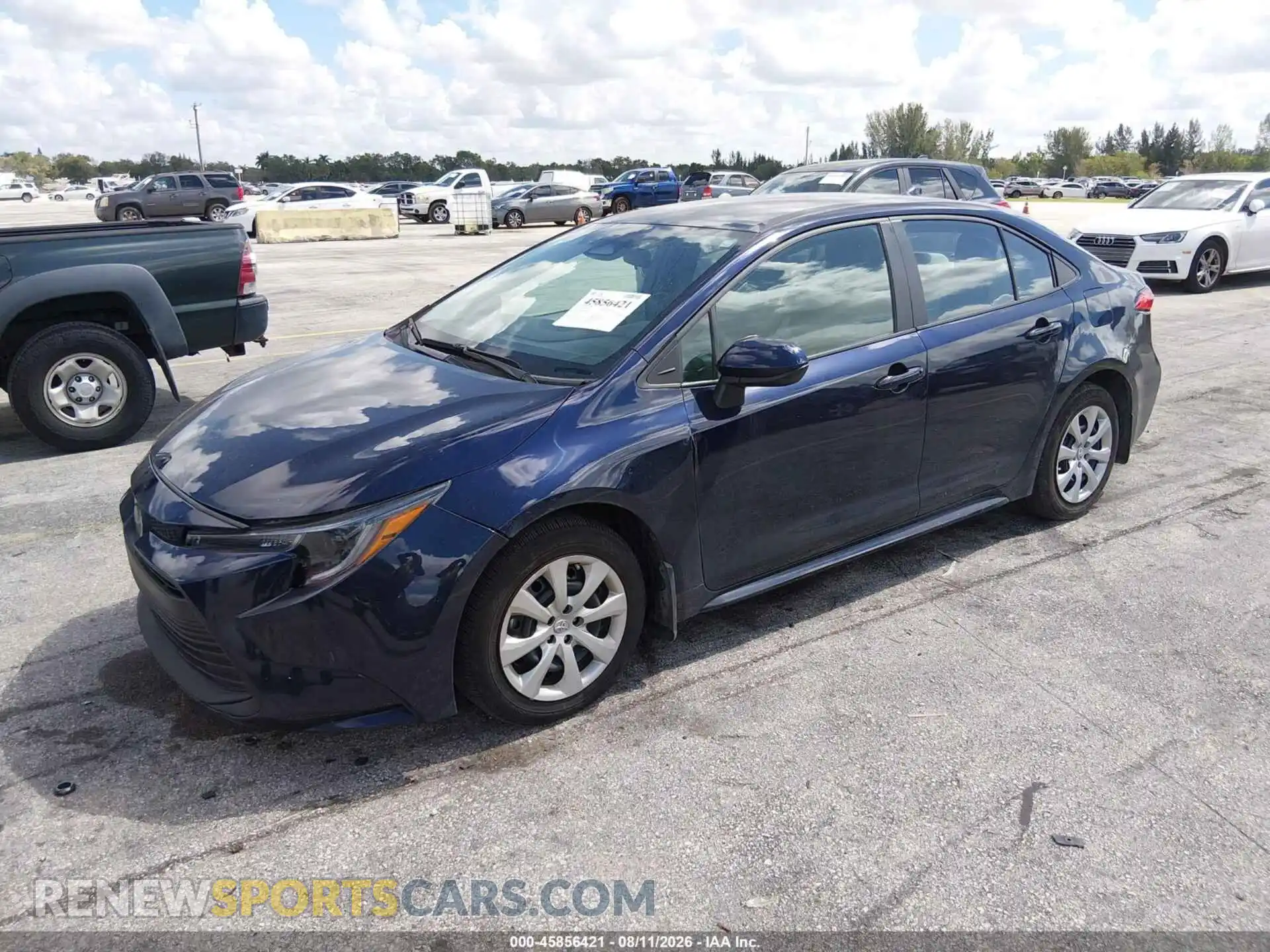 2 Photograph of a damaged car 5YFB4MDE9SP261761 TOYOTA COROLLA 2025