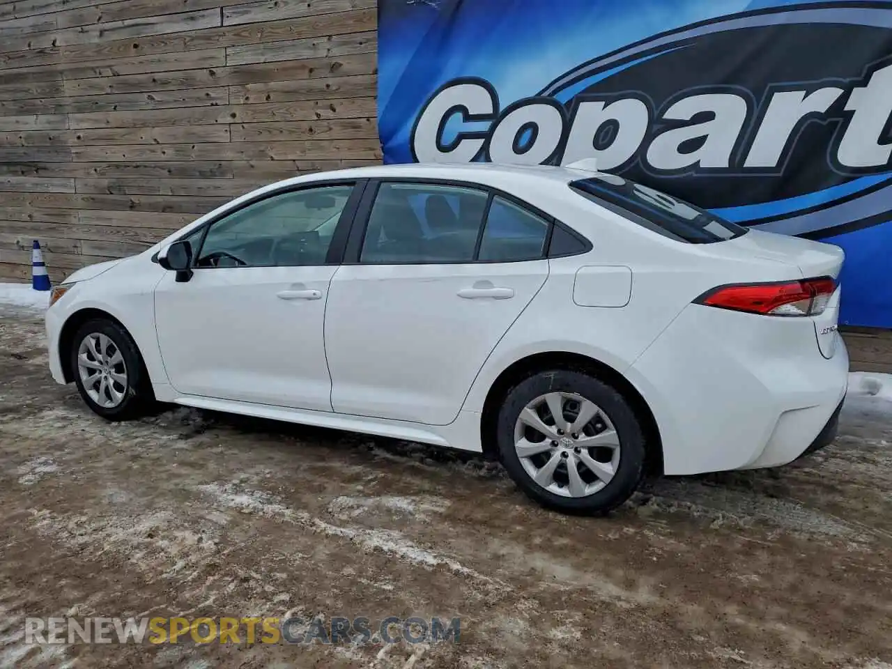 2 fotografías del automóvil dañado 5YFB4MDE9SP280889 TOYOTA COROLLA 2025
