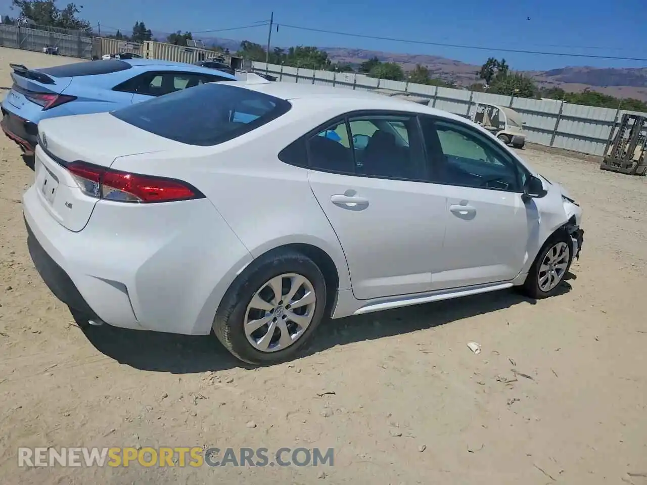 3 Photograph of a damaged car 5YFB4MDEXSP253975 TOYOTA COROLLA 2025