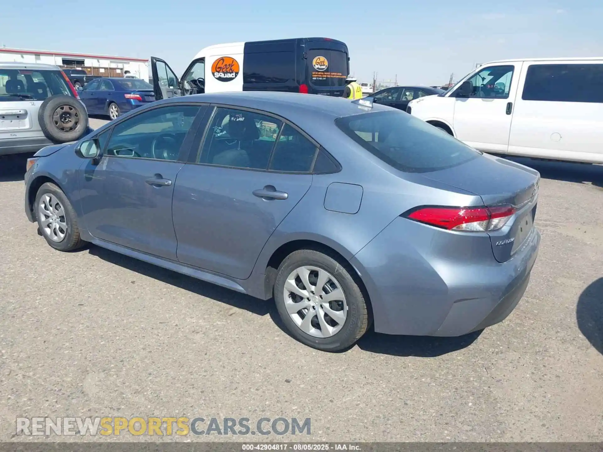 3 Photograph of a damaged car 5YFB4MDEXSP309090 TOYOTA COROLLA 2025