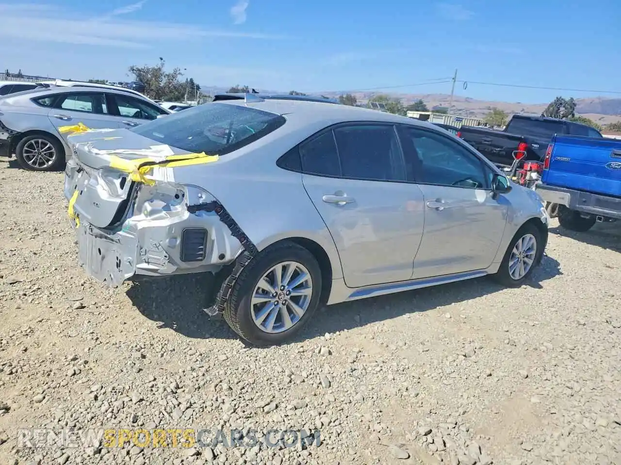 3 Photograph of a damaged car 5YFB4MDEXSP344454 TOYOTA COROLLA 2025