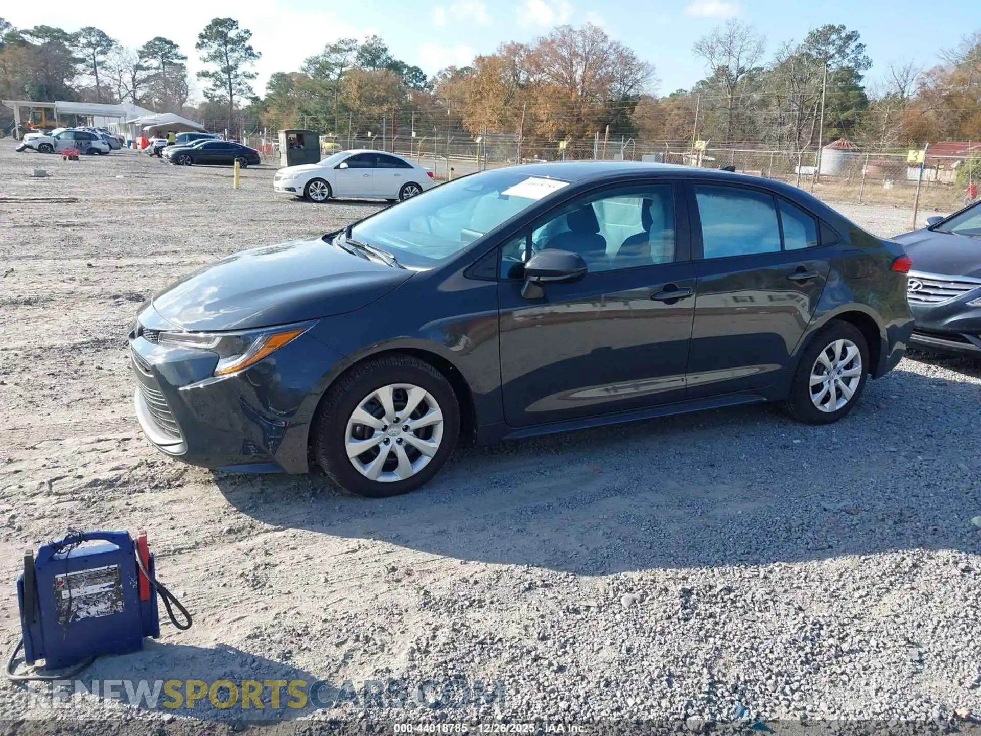 2 fotografías del automóvil dañado 5YFB4MDEXSP356684 TOYOTA COROLLA 2025