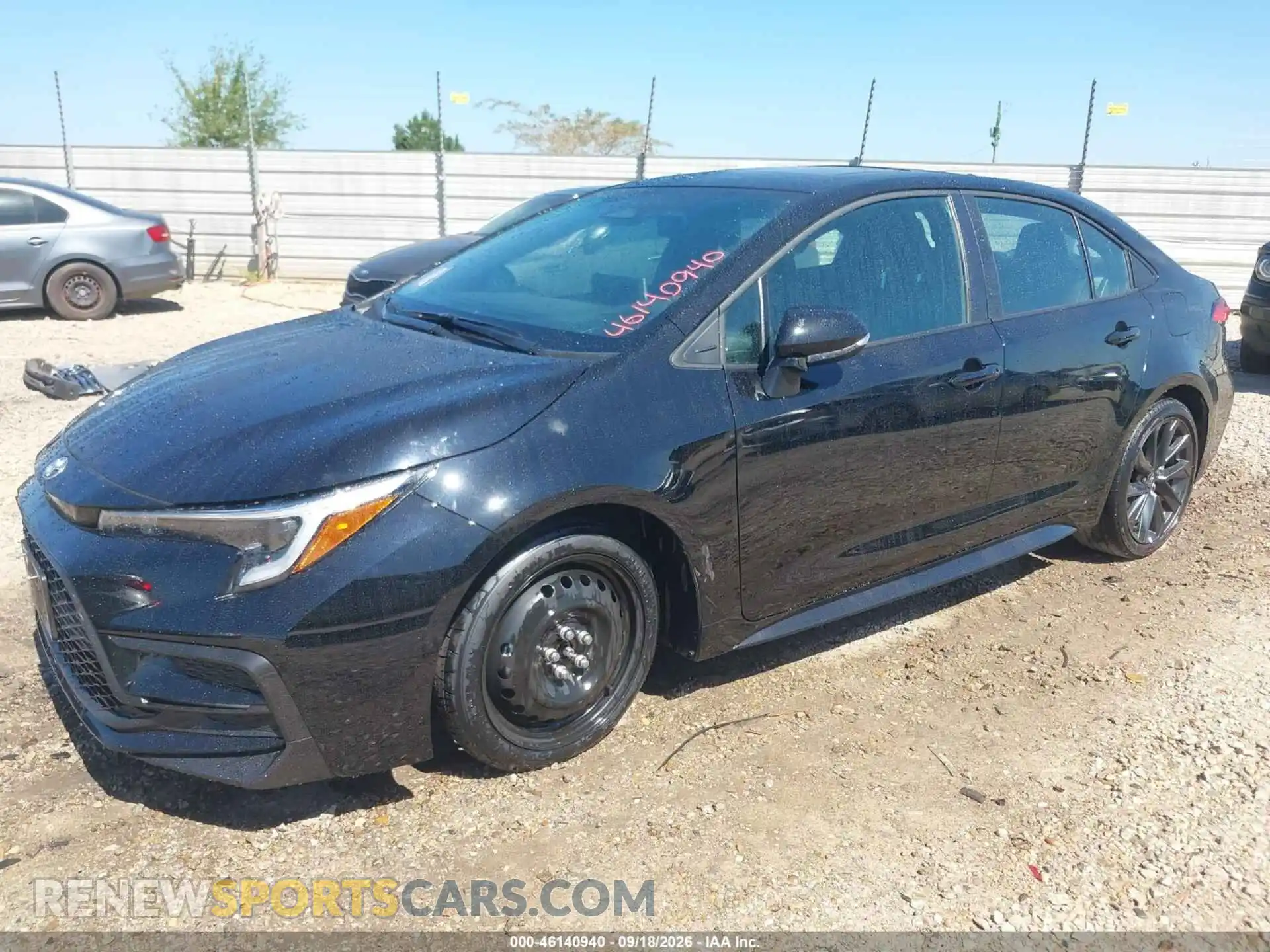 2 fotografías del automóvil dañado 5YFP4MCEXSP242711 TOYOTA COROLLA 2025