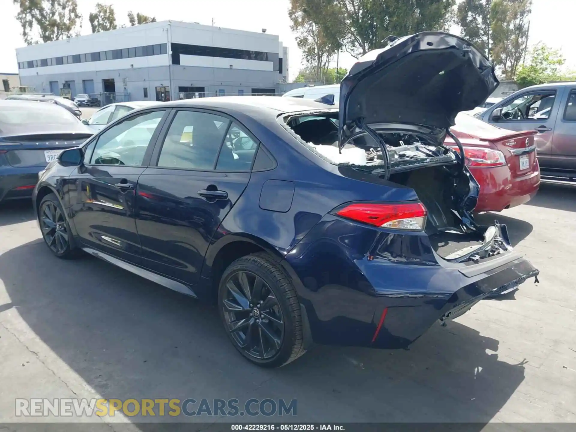 3 Photograph of a damaged car 5YFS4MCE1SP225239 TOYOTA COROLLA 2025