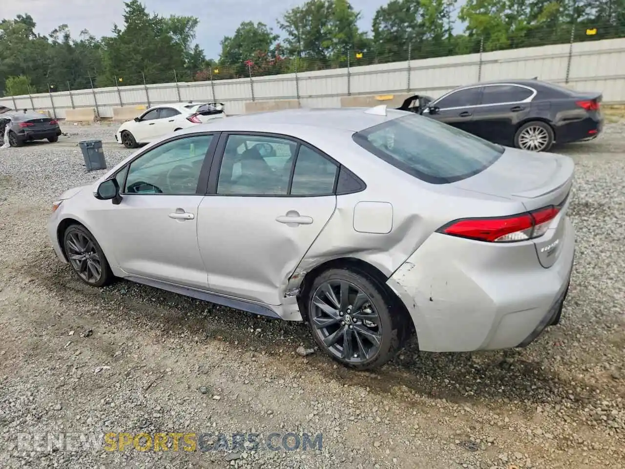 2 Photograph of a damaged car 5YFS4MCE2SP252112 TOYOTA COROLLA 2025