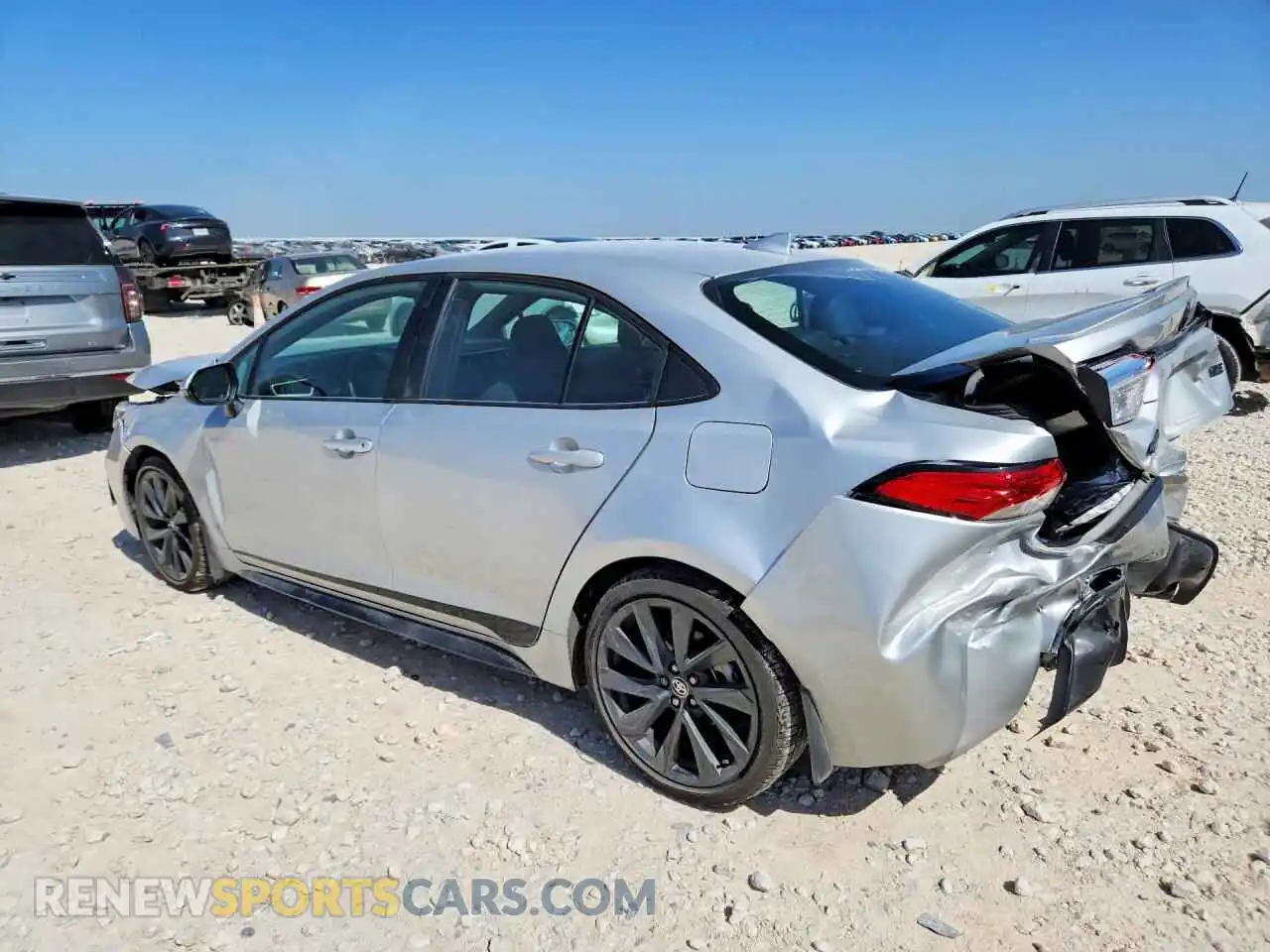 2 Photograph of a damaged car 5YFS4MCE3SP245895 TOYOTA COROLLA 2025