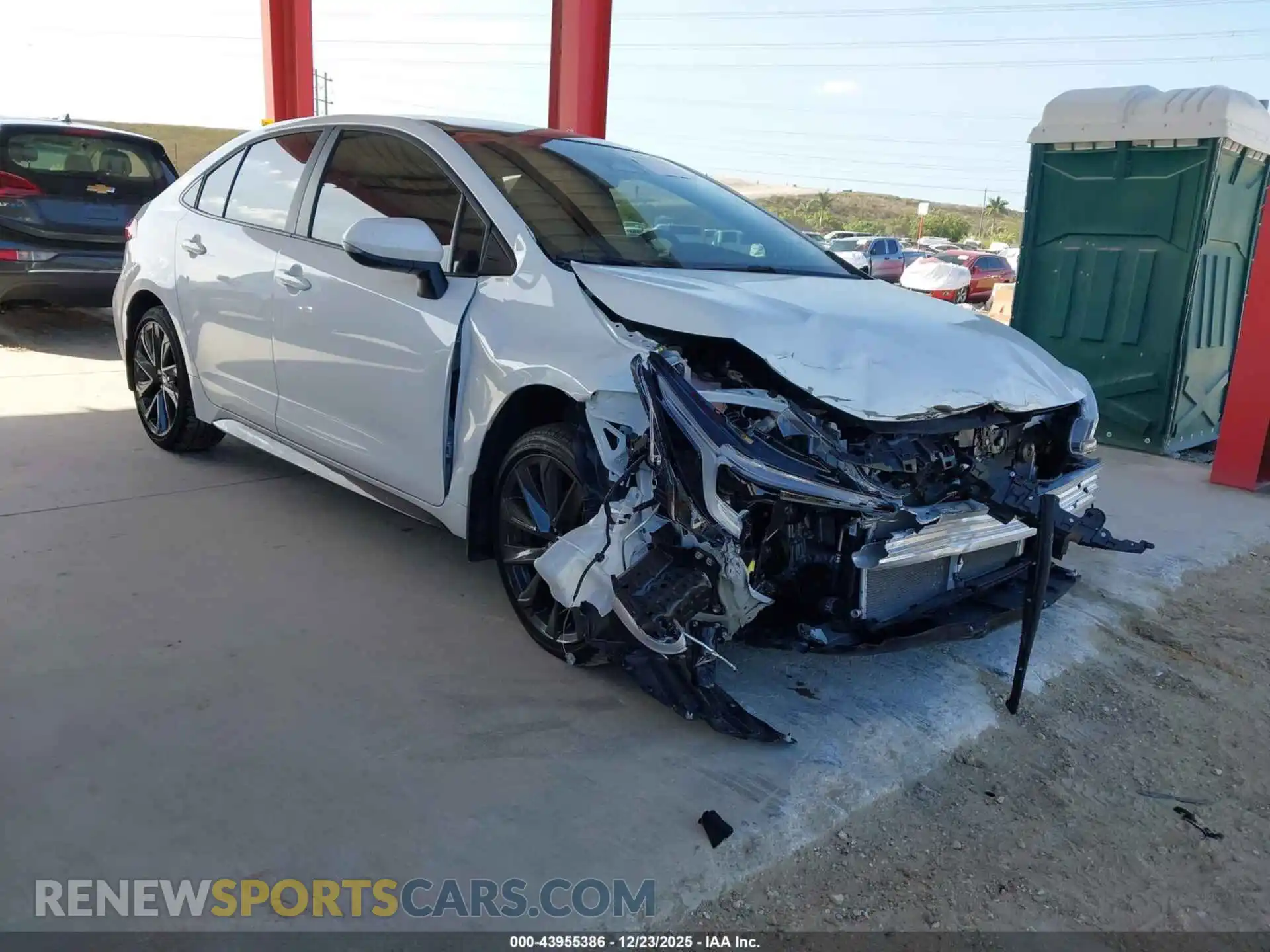 1 Photograph of a damaged car 5YFS4MCE5SP233327 TOYOTA COROLLA 2025