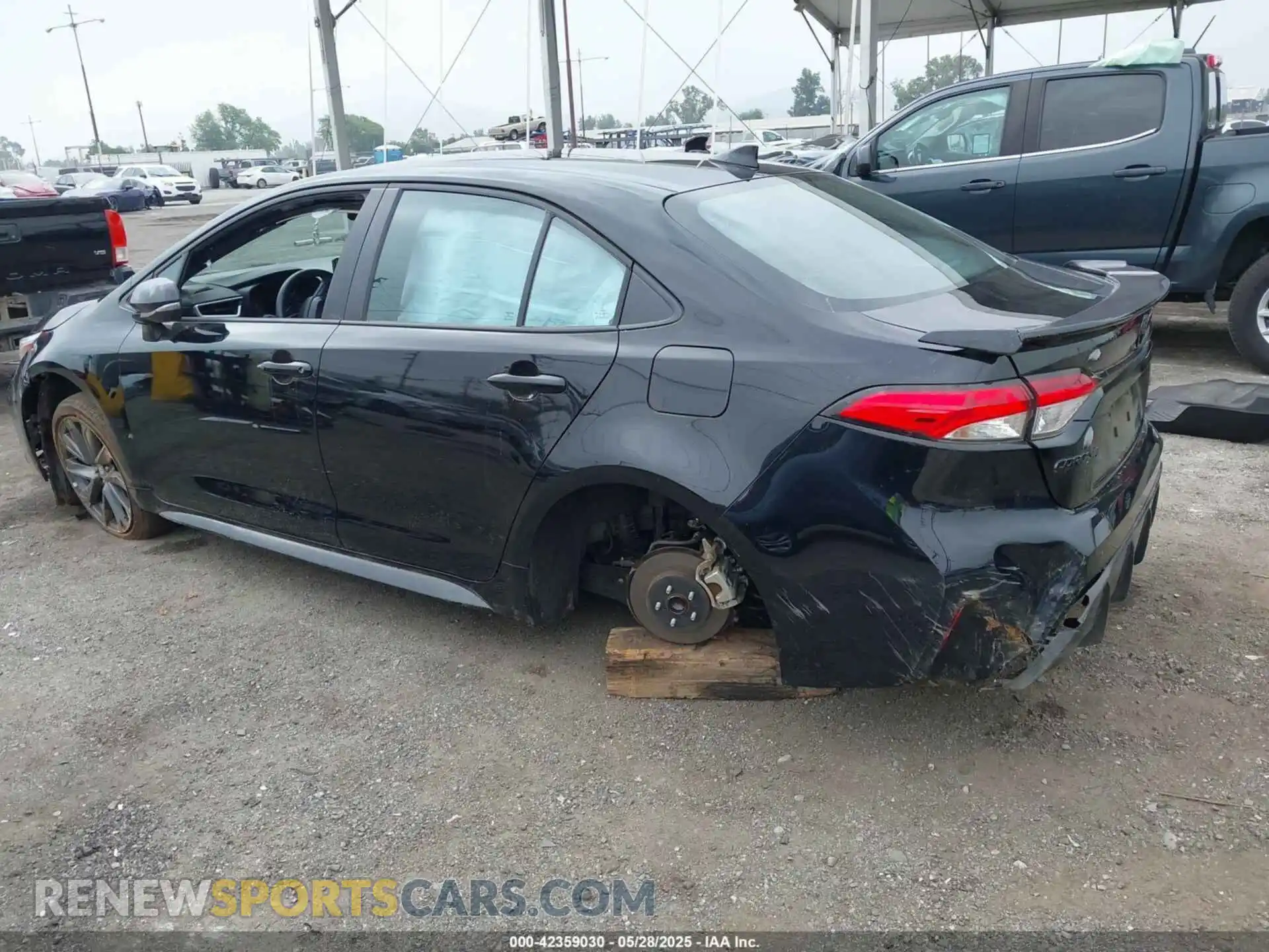 3 Photograph of a damaged car 5YFS4MCE6SP234583 TOYOTA COROLLA 2025