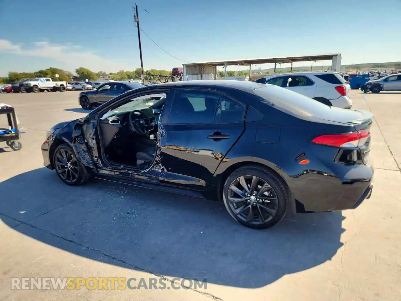 2 fotografías del automóvil dañado 5YFS4MCE6SP252131 TOYOTA COROLLA 2025