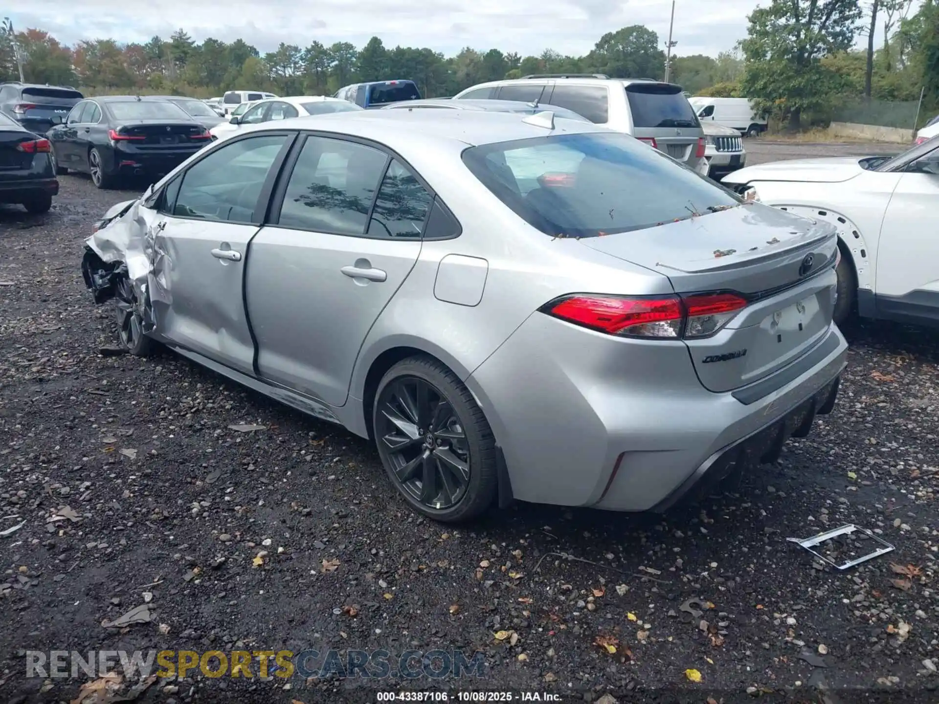 3 Photograph of a damaged car 5YFS4MCE7SP249710 TOYOTA COROLLA 2025