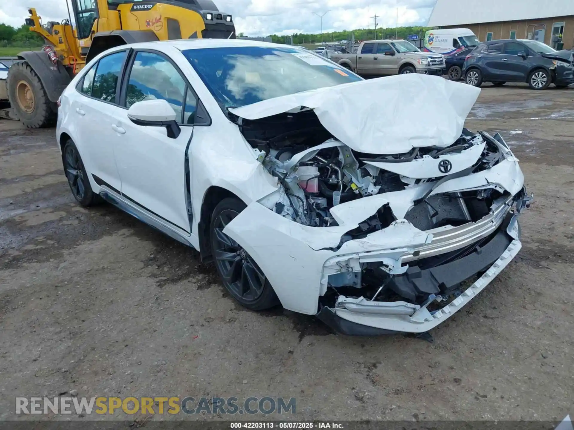 1 Photograph of a damaged car 5YFS4MCE8SP222483 TOYOTA COROLLA 2025