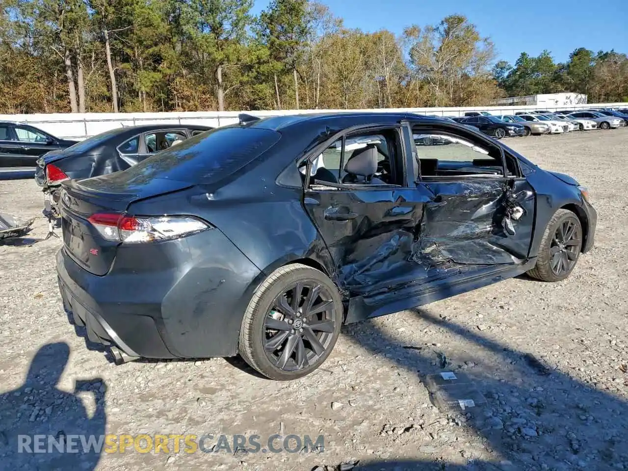 3 Photograph of a damaged car 5YFS4MCE8SP228817 TOYOTA COROLLA 2025