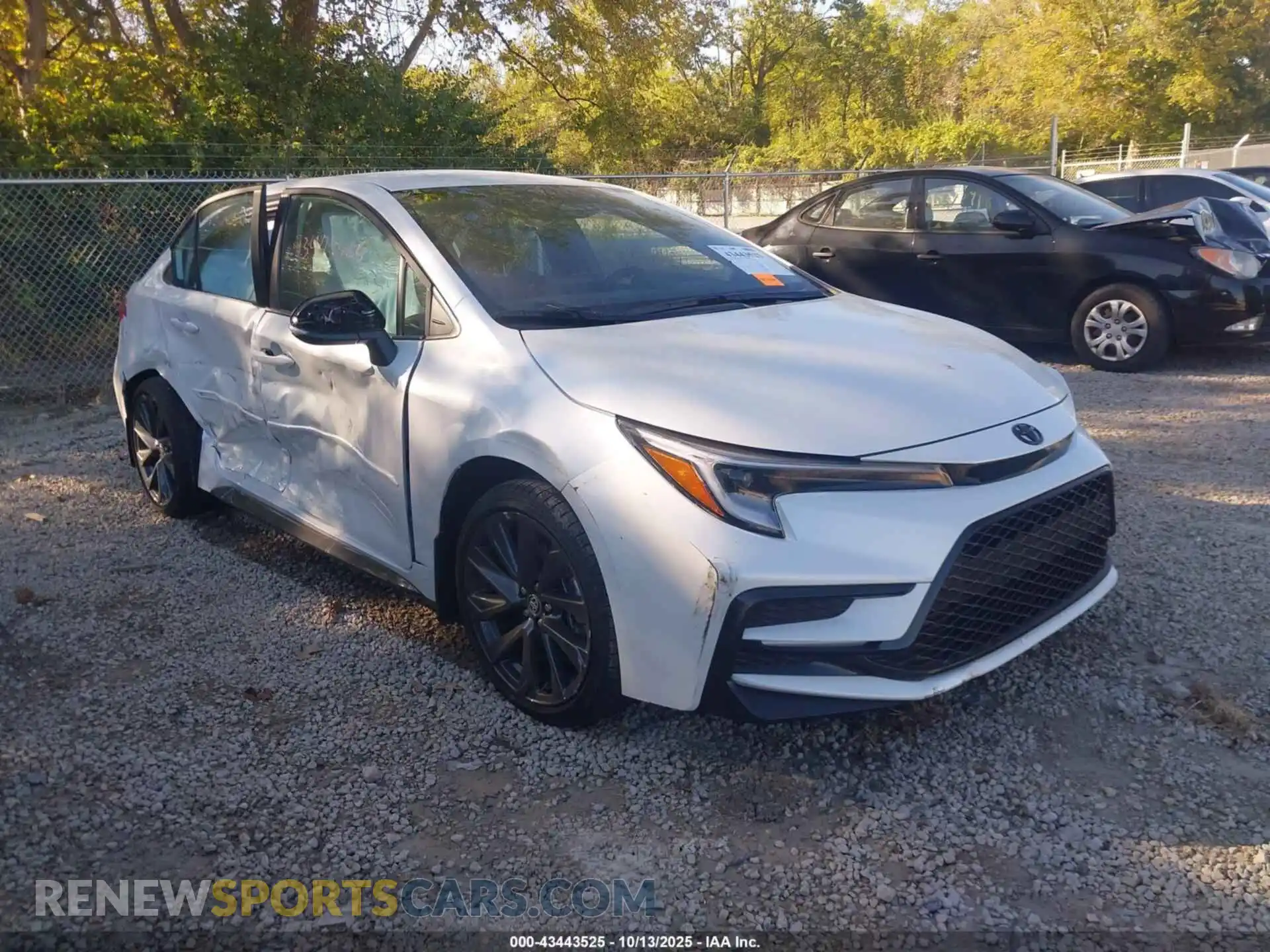 1 Photograph of a damaged car 5YFS4MCE8SP237016 TOYOTA COROLLA 2025