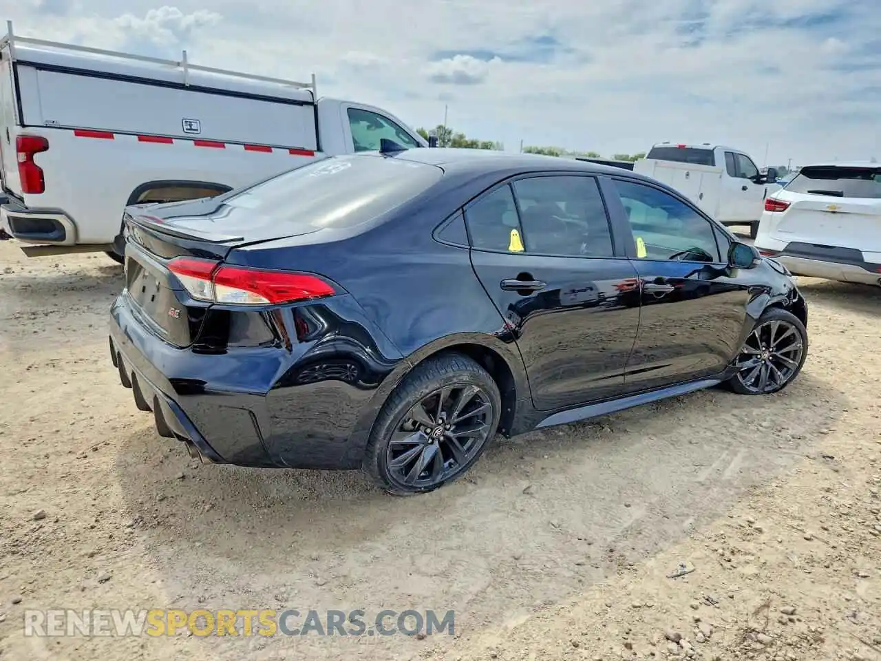 3 fotografías del automóvil dañado 5YFS4MCE9SP235887 TOYOTA COROLLA 2025