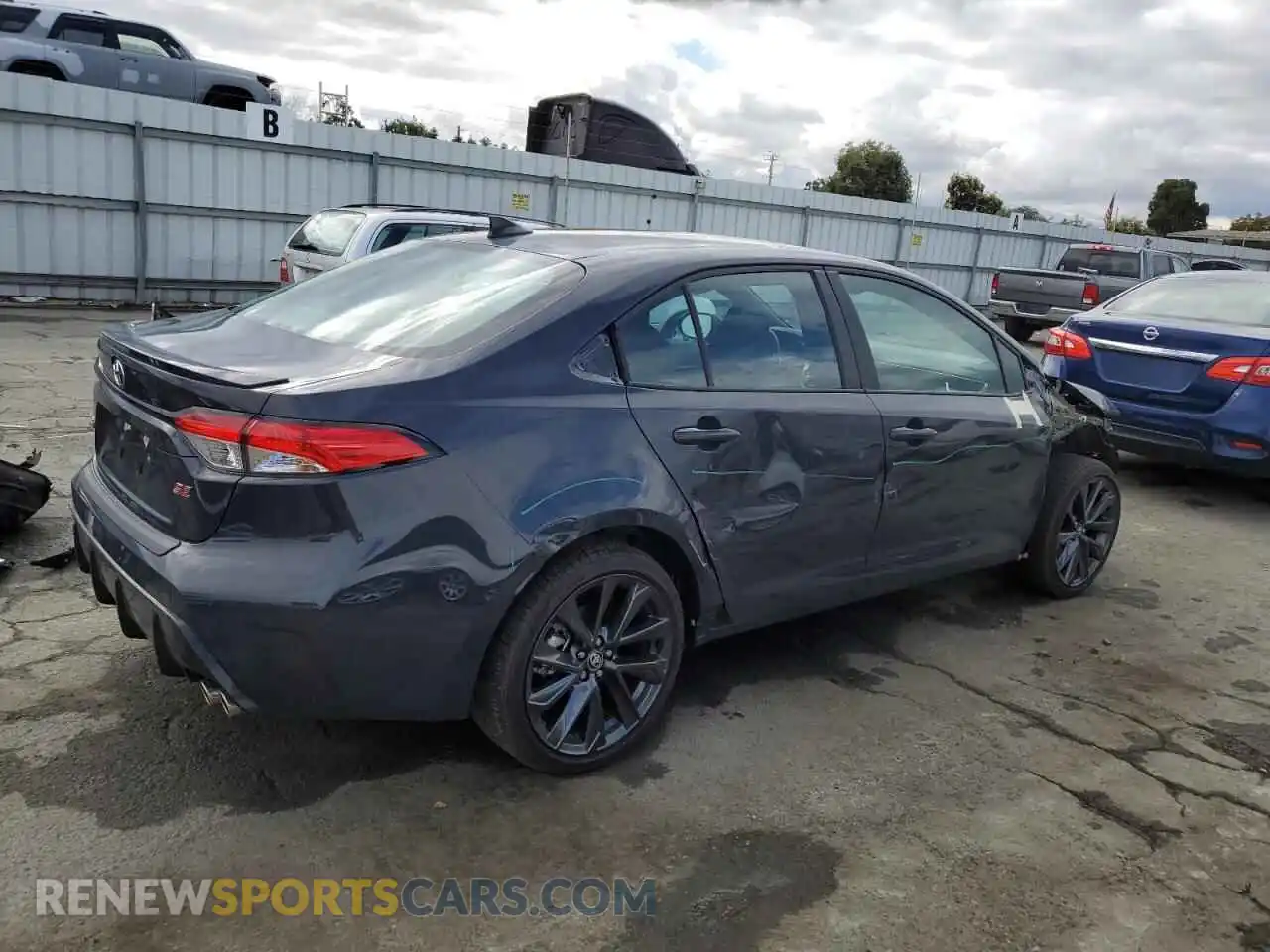 3 Photograph of a damaged car 5YFS4MCE9SP239695 TOYOTA COROLLA 2025