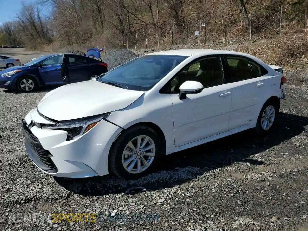 1 Photograph of a damaged car JTDBDMHE0S3017452 TOYOTA COROLLA 2025
