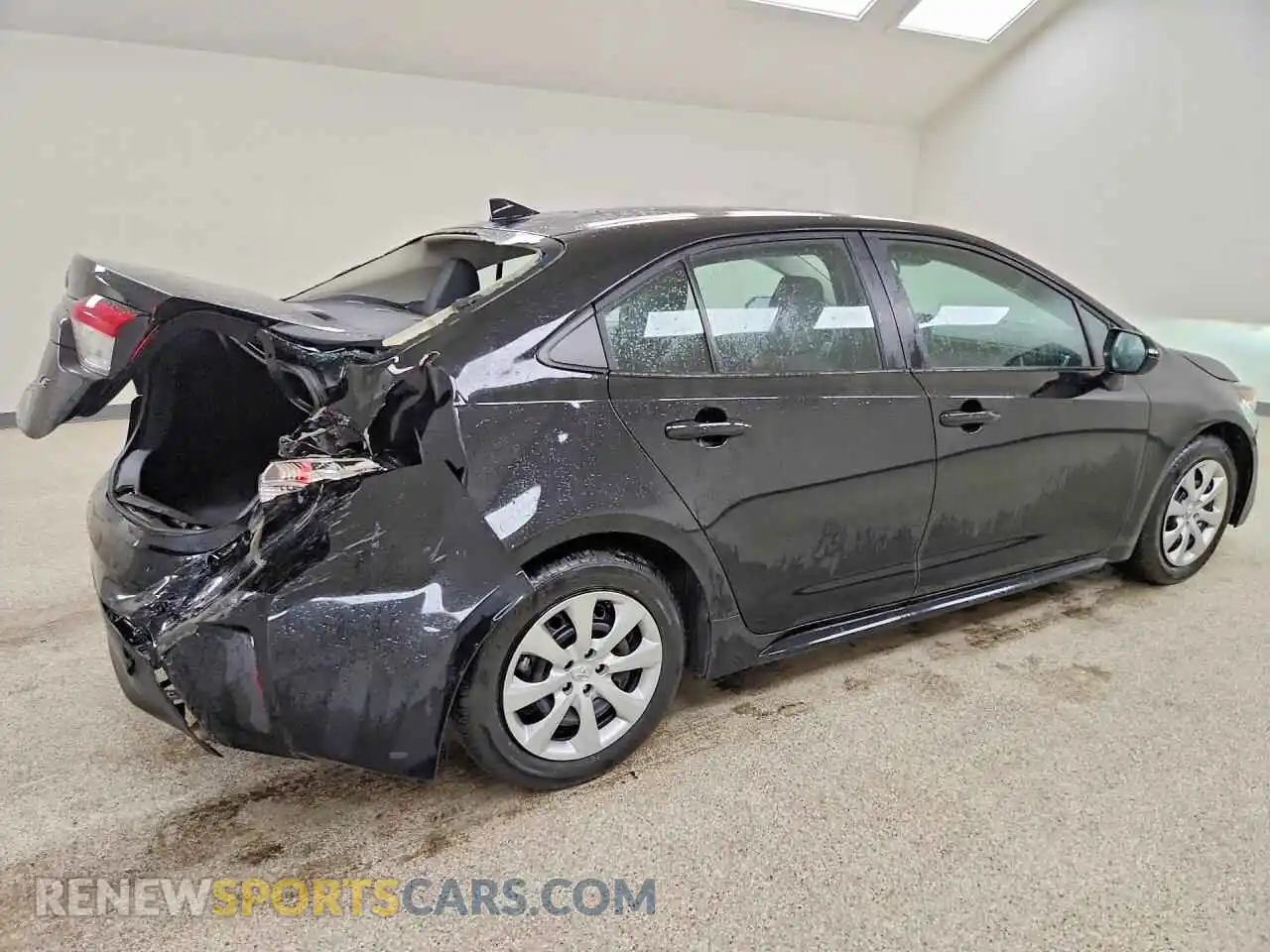 3 Photograph of a damaged car 5YFB4MDE2TP457302 TOYOTA COROLLA 2026