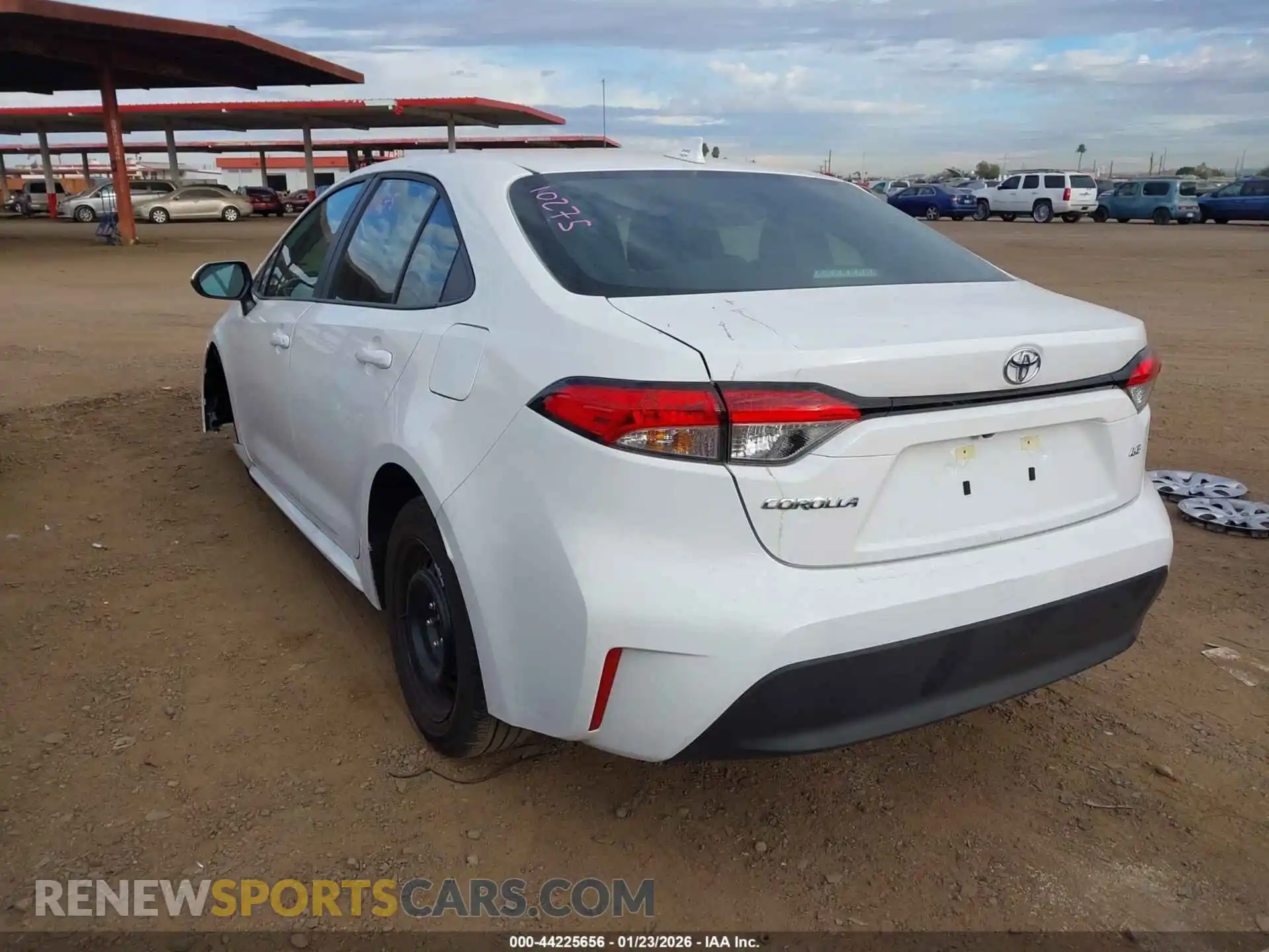 3 fotografías del automóvil dañado 5YFB4MDEXTP408221 TOYOTA COROLLA 2026