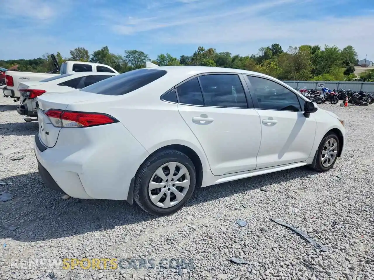 3 fotografías del automóvil dañado 5YFB4MDEXTP422717 TOYOTA COROLLA 2026