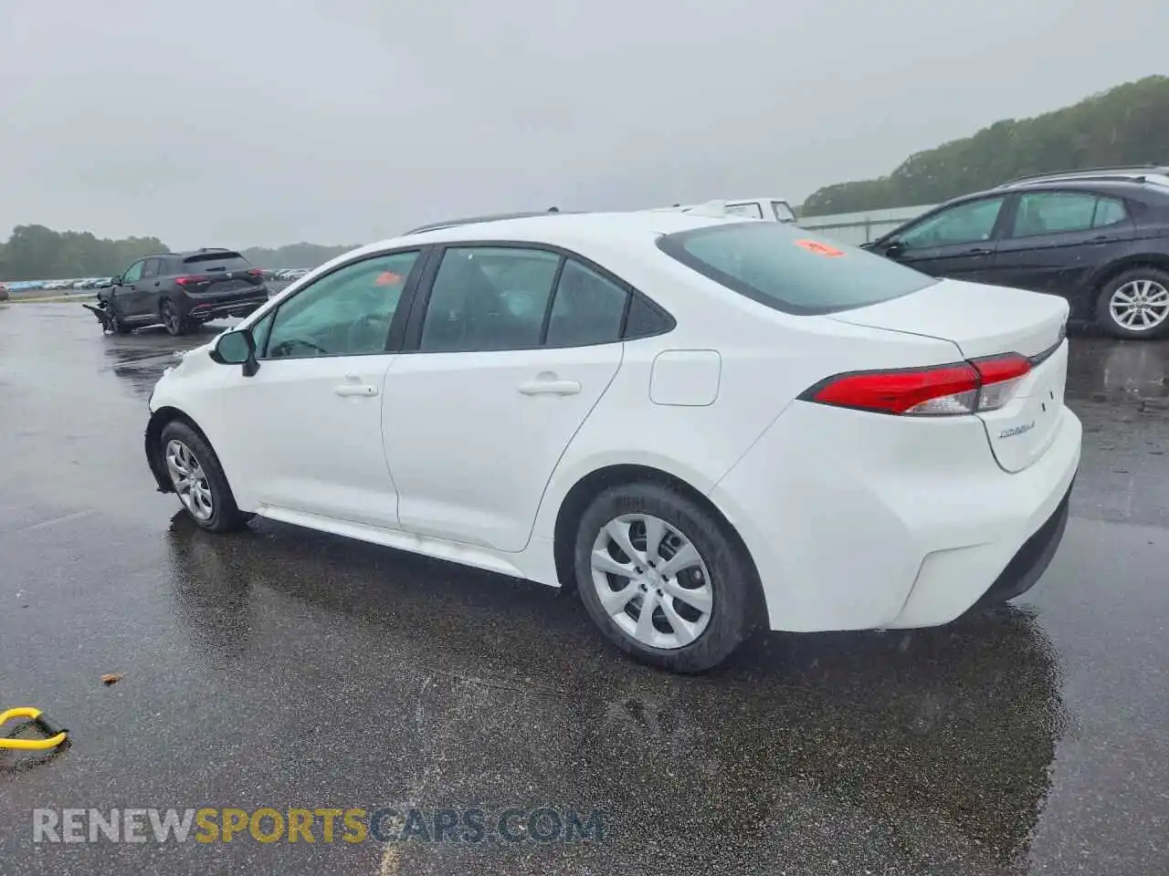 2 Photograph of a damaged car 5YFB4MDEXTP483677 TOYOTA COROLLA 2026
