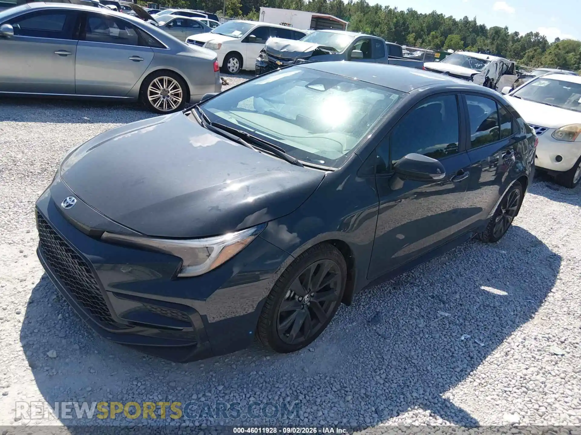 2 fotografías del automóvil dañado 5YFS4MCE2TP256260 TOYOTA COROLLA 2026
