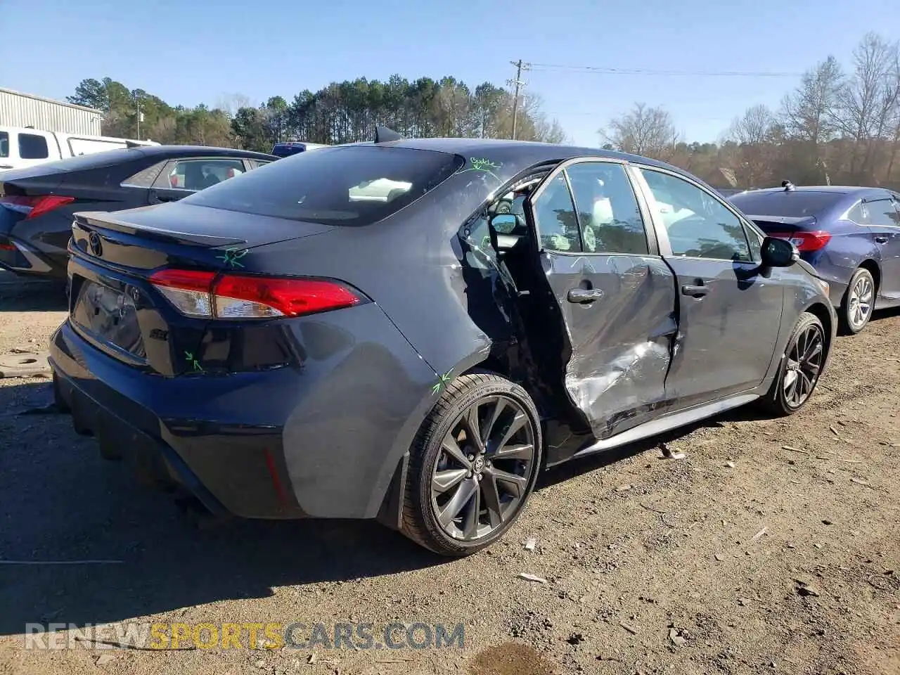 3 Photograph of a damaged car 5YFS4MCE4TP259127 TOYOTA COROLLA 2026