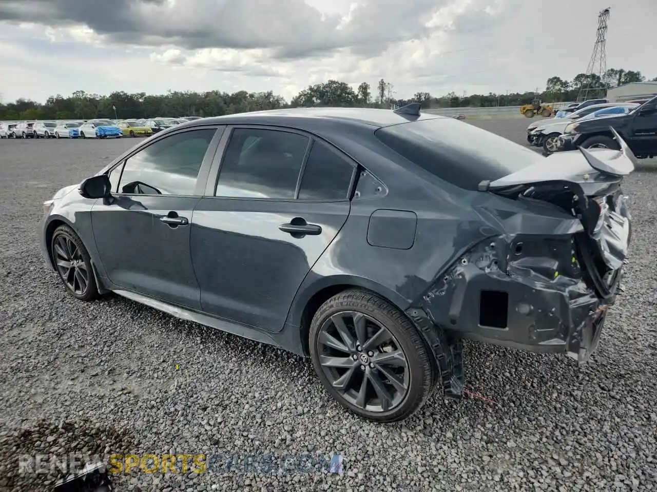 2 fotografías del automóvil dañado 5YFS4MCEXTP267815 TOYOTA COROLLA 2026