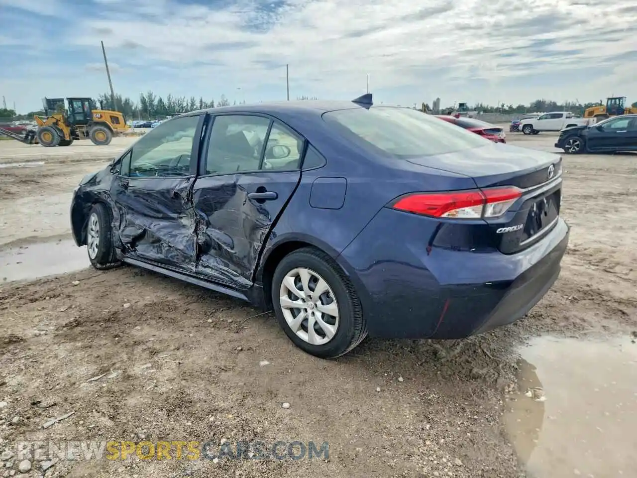 2 Фотография поврежденного автомобиля JTDBCMFE2T3127071 TOYOTA COROLLA 2026