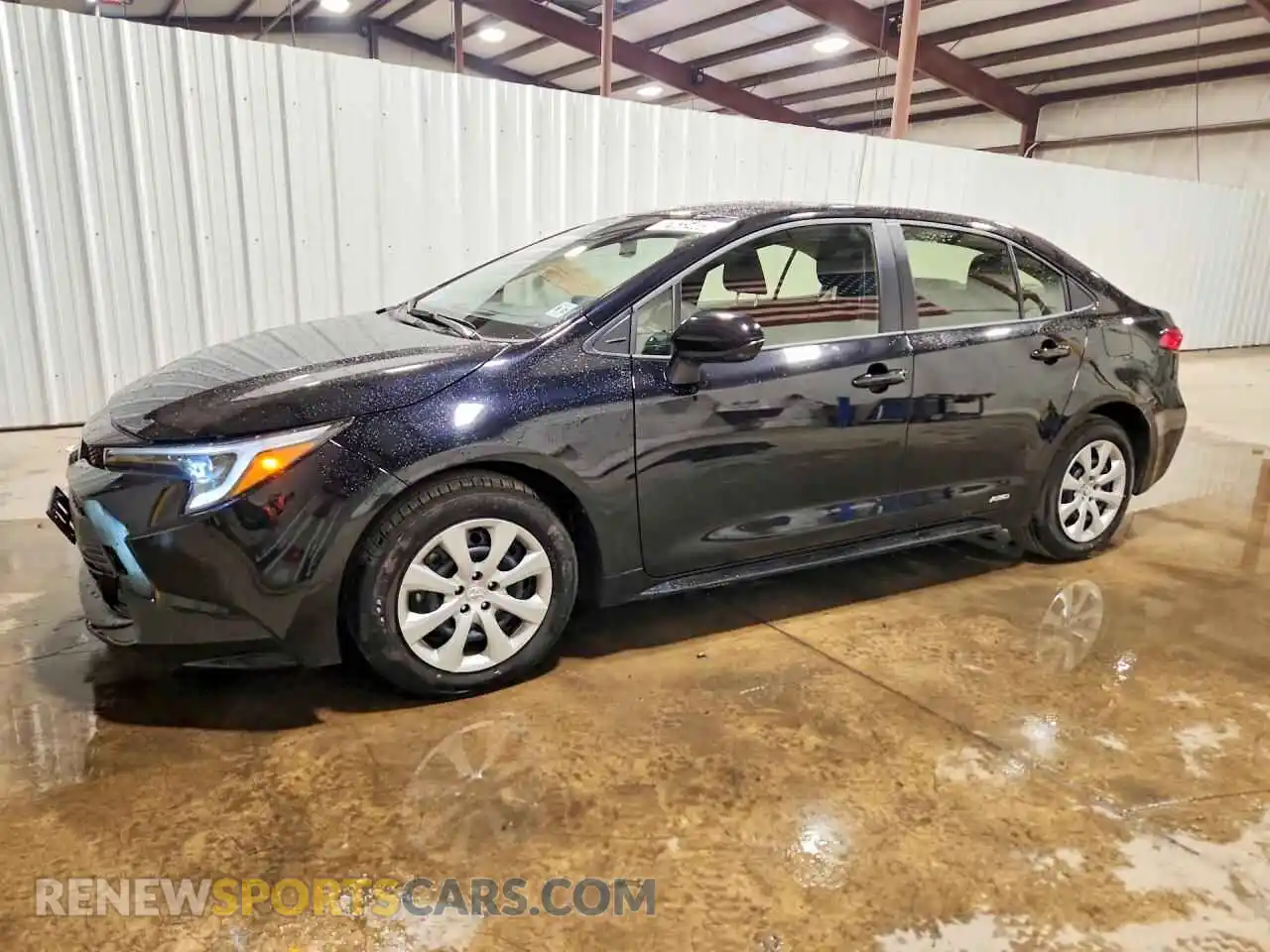 1 fotografías del automóvil dañado JTDBDMHE2T3036876 TOYOTA COROLLA 2026