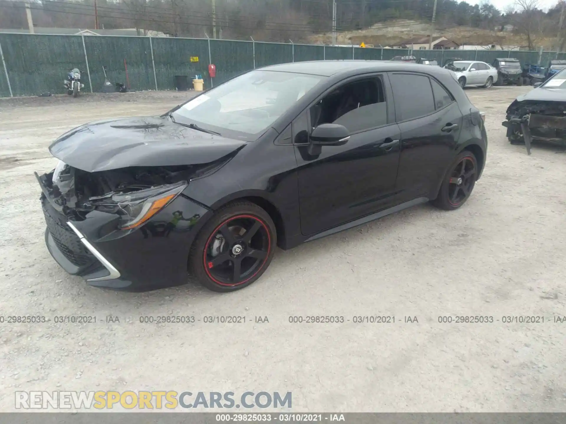 2 fotografías del automóvil dañado JTNK4RBE6K3025363 TOYOTA COROLLA HATCHBACK 2019