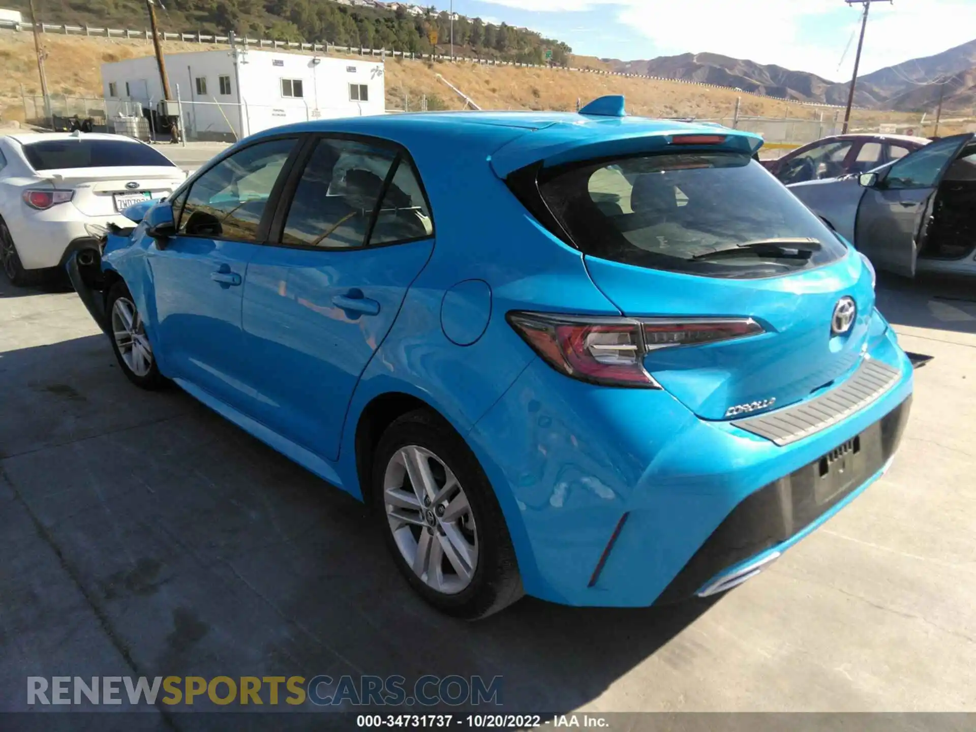3 Фотография поврежденного автомобиля JTND4RBE0L3102285 TOYOTA COROLLA HATCHBACK 2020