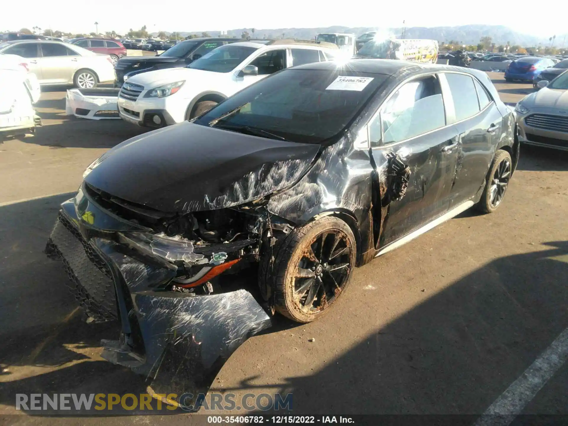 2 Фотография поврежденного автомобиля JTND4RBE6L3103523 TOYOTA COROLLA HATCHBACK 2020