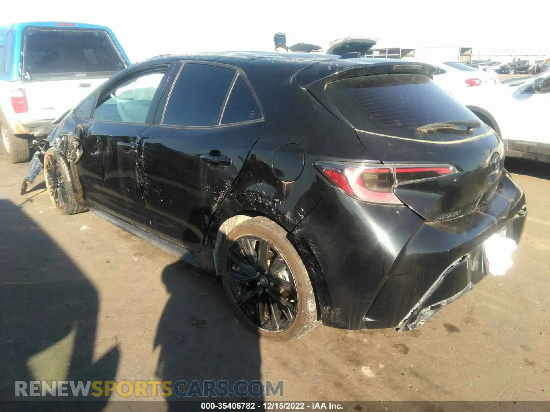 3 Фотография поврежденного автомобиля JTND4RBE6L3103523 TOYOTA COROLLA HATCHBACK 2020