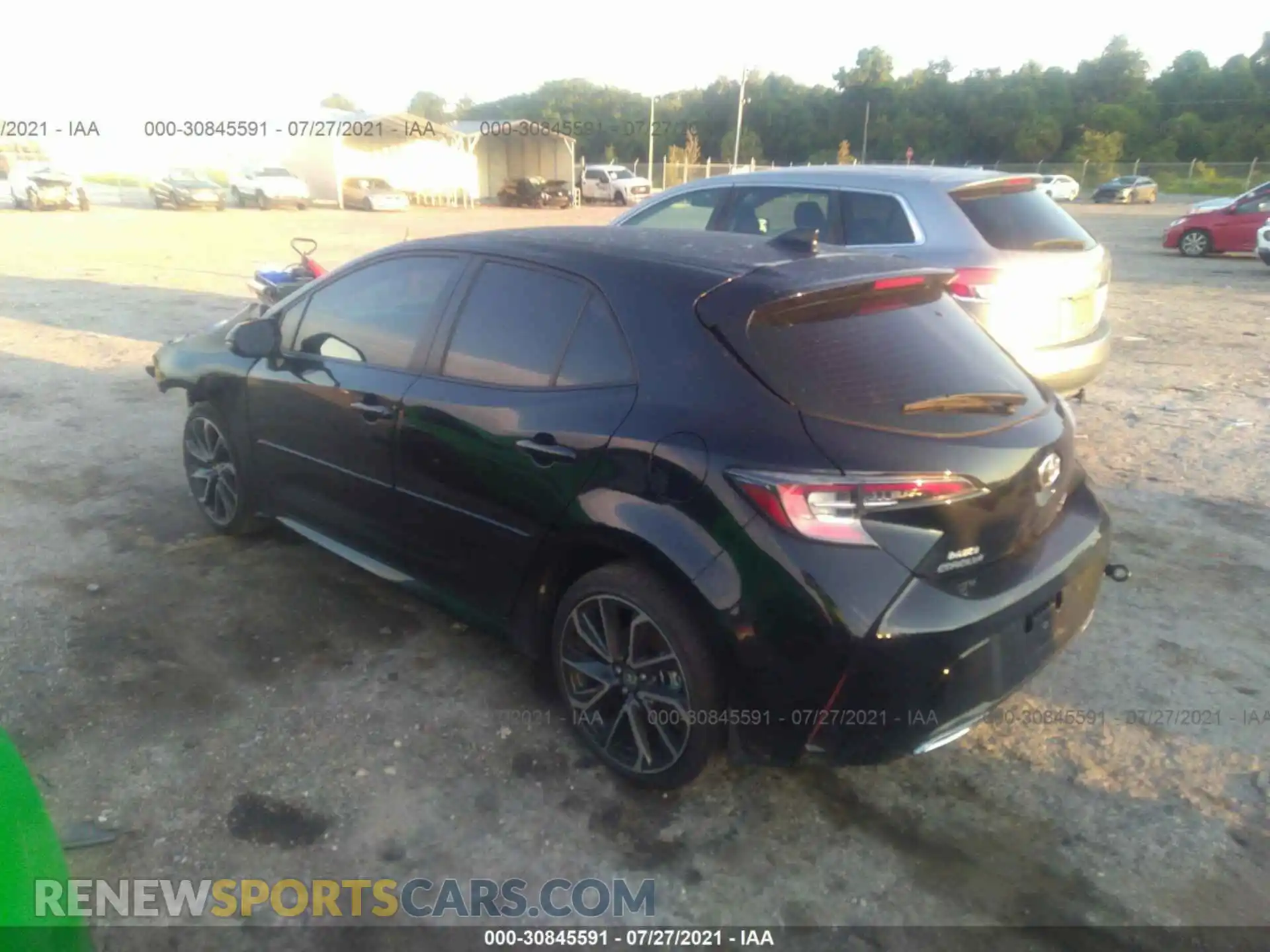 3 Photograph of a damaged car JTNA4MBE6M3123519 TOYOTA COROLLA HATCHBACK 2021