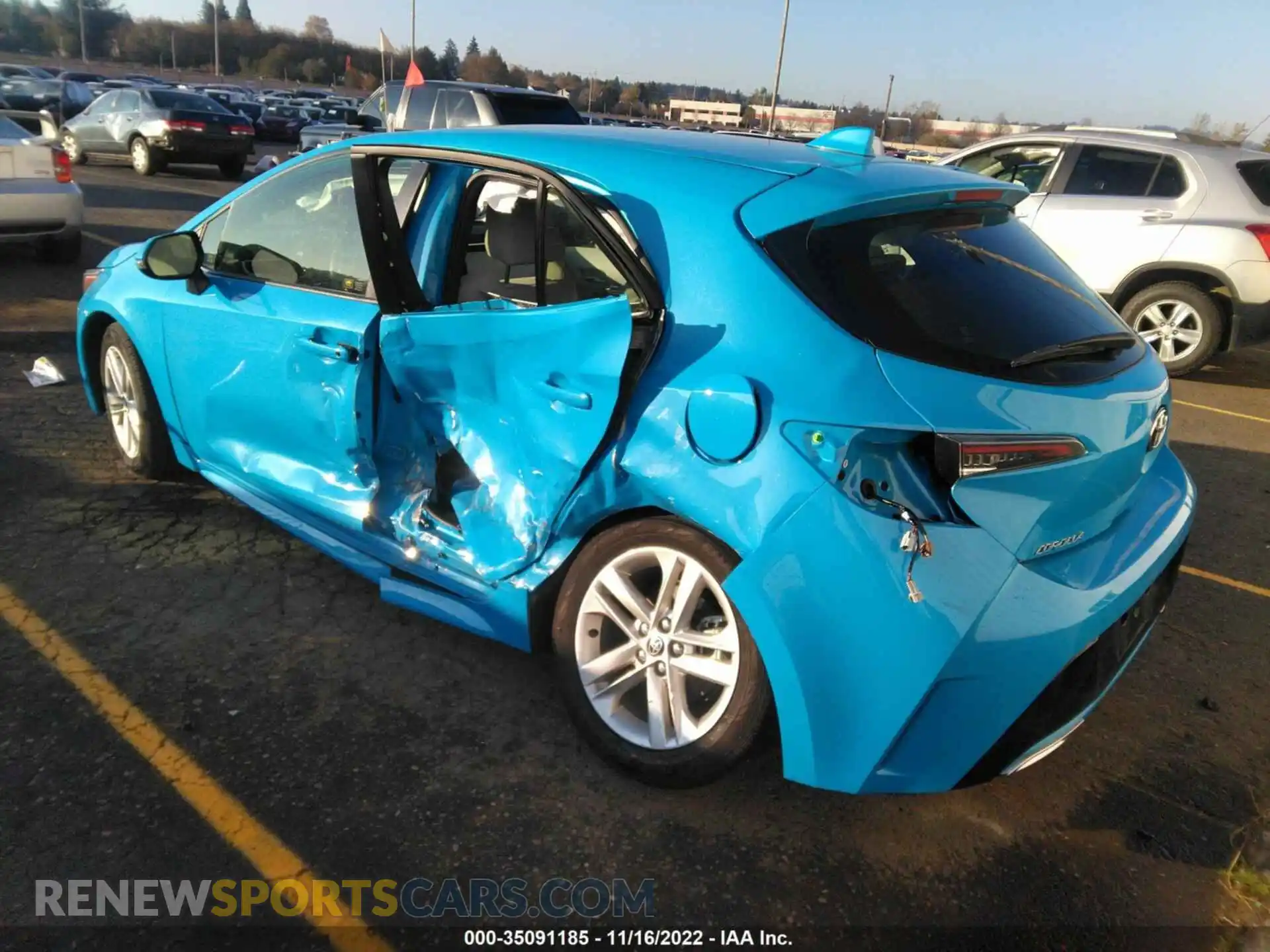 3 Photograph of a damaged car JTND4MBE4M3135892 TOYOTA COROLLA HATCHBACK 2021