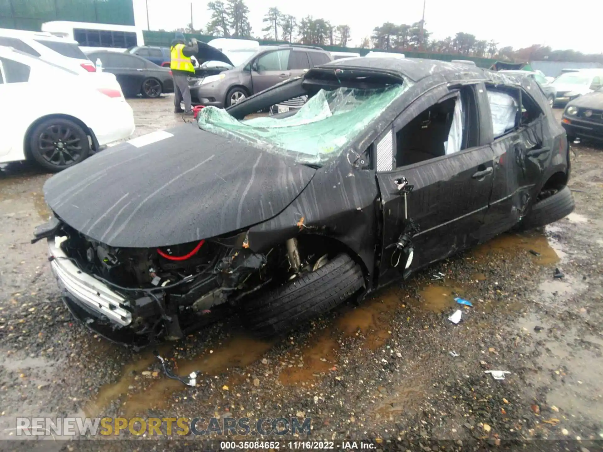 2 Photograph of a damaged car JTND4MBE6M3128197 TOYOTA COROLLA HATCHBACK 2021
