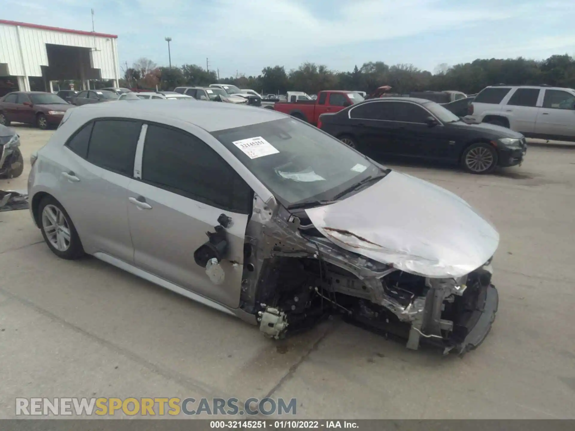 1 Photograph of a damaged car JTND4MBE8M3137189 TOYOTA COROLLA HATCHBACK 2021
