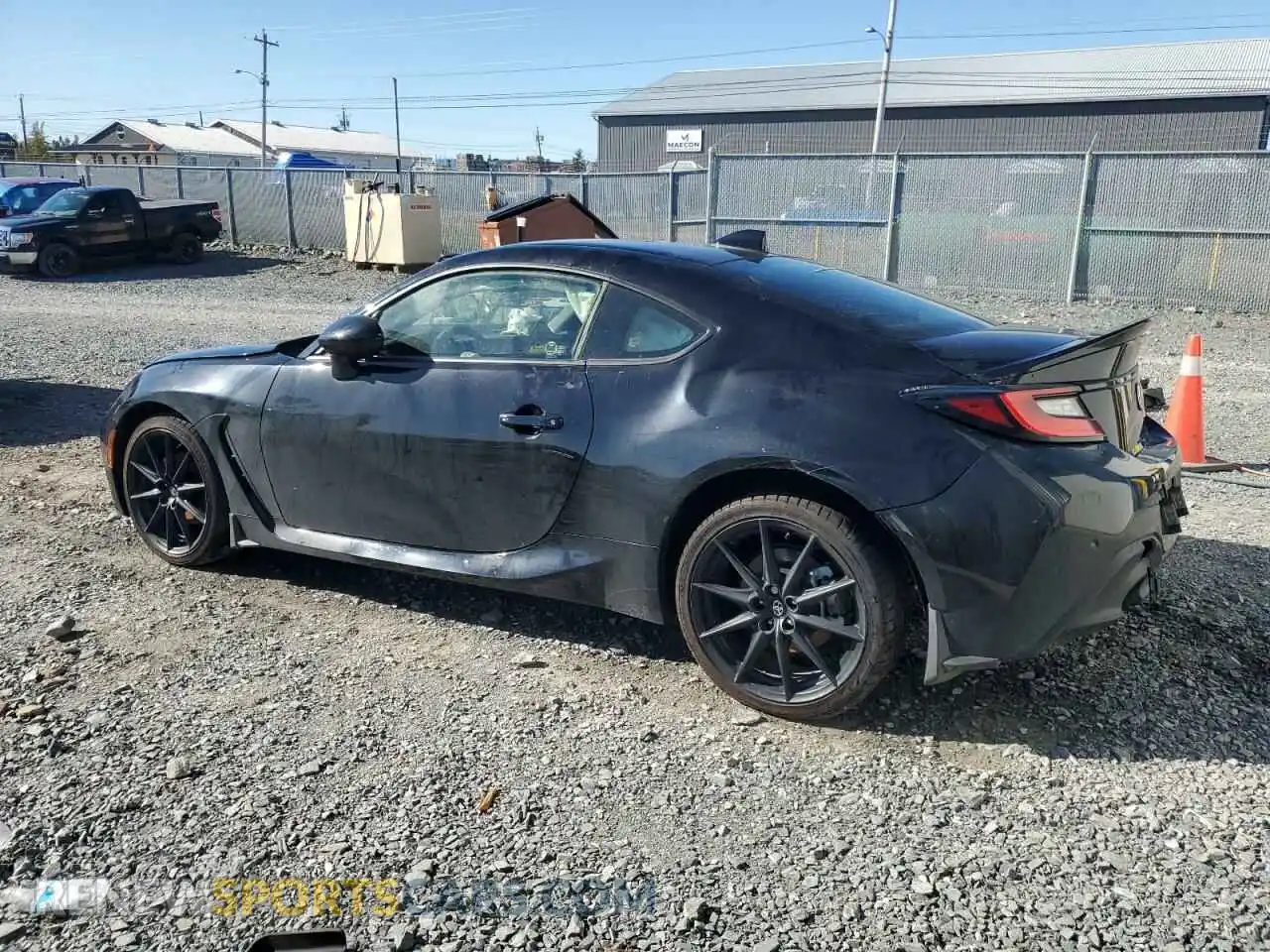 2 fotografías del automóvil dañado JF1ZNBE13R8757579 TOYOTA GR 86 PREM 2024