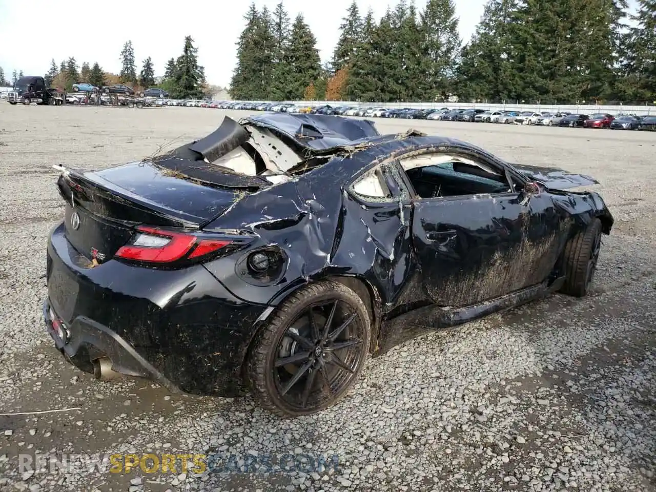 3 fotografías del automóvil dañado JF1ZNBE15R8756322 TOYOTA GR 86 PREM 2024