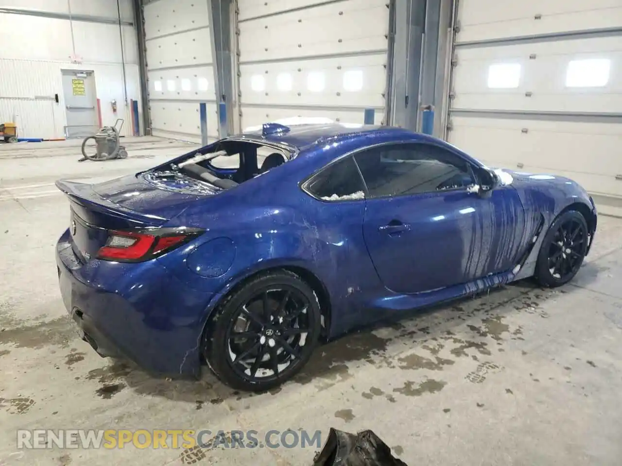 3 fotografías del automóvil dañado JF1ZNBE17R9754095 TOYOTA GR 86 PREM 2024
