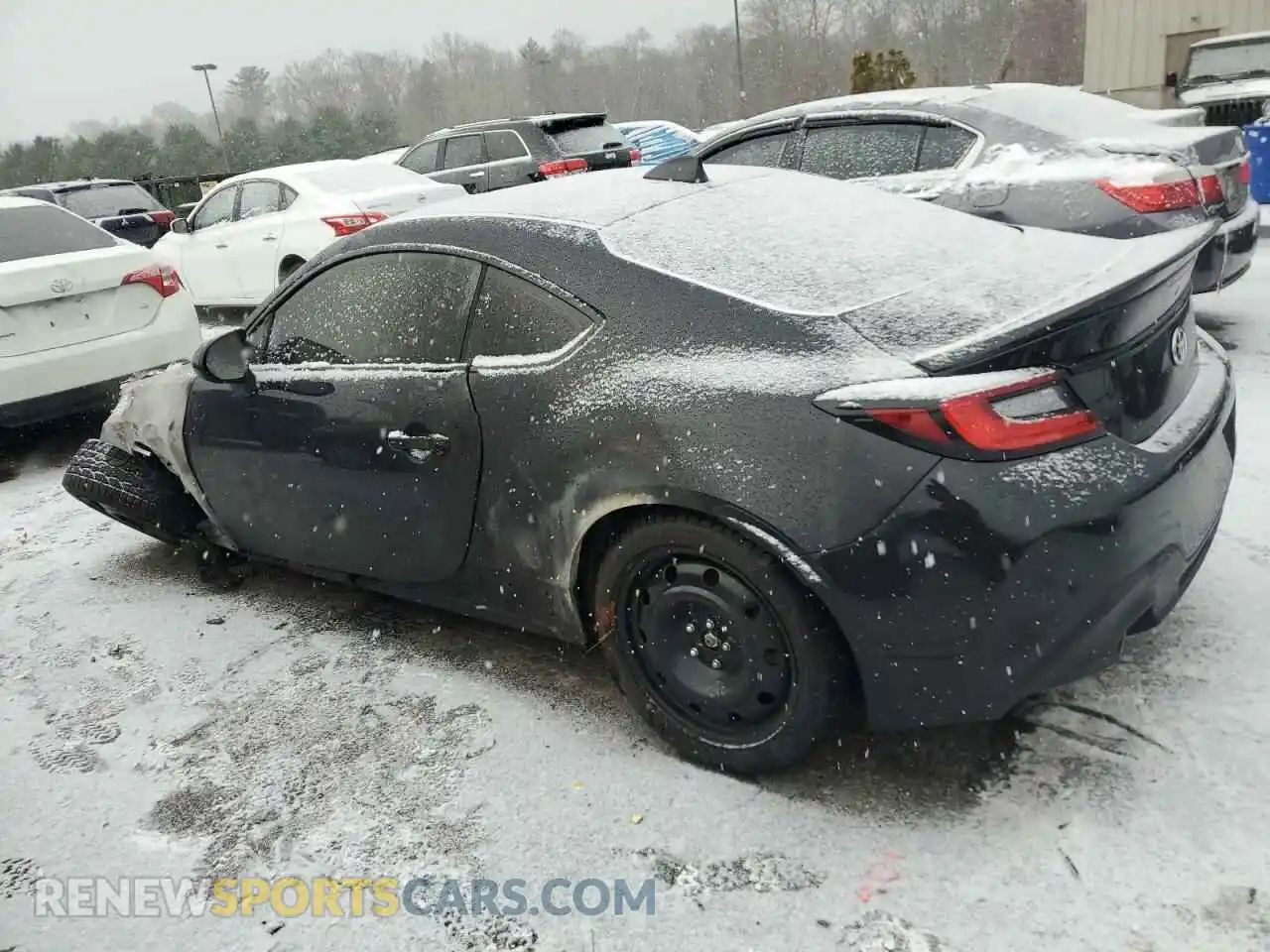 2 fotografías del automóvil dañado JF1ZNBE1XR8756994 TOYOTA GR 86 PREM 2024