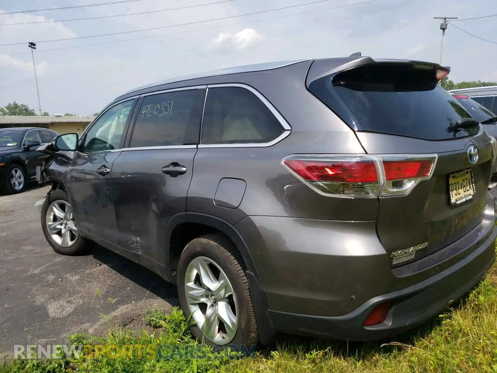 3 Фотография поврежденного автомобиля 5TDDCRFH4GS019264 TOYOTA HIGHLANDER 2016