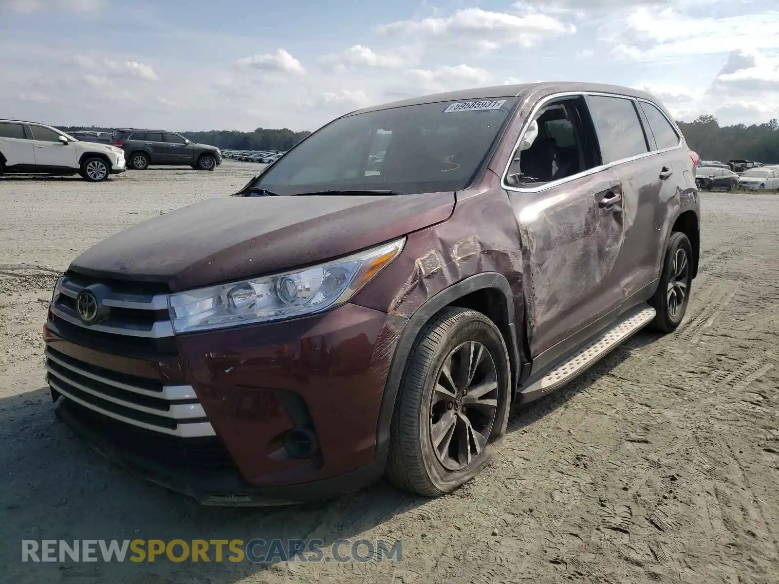 2 Photograph of a damaged car 5TDBZRFH0KS733908 TOYOTA HIGHLANDER 2019