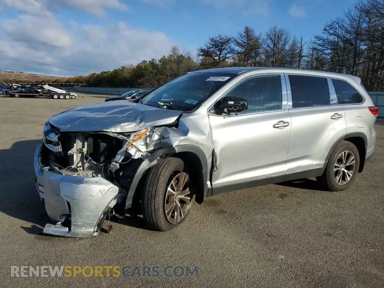 1 Photograph of a damaged car 5TDBZRFH2KS739936 TOYOTA HIGHLANDER 2019